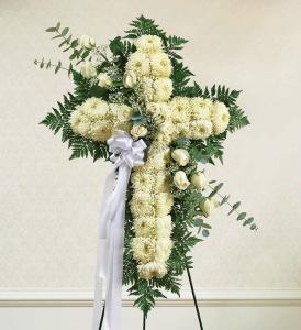 Croix avec roses blanches