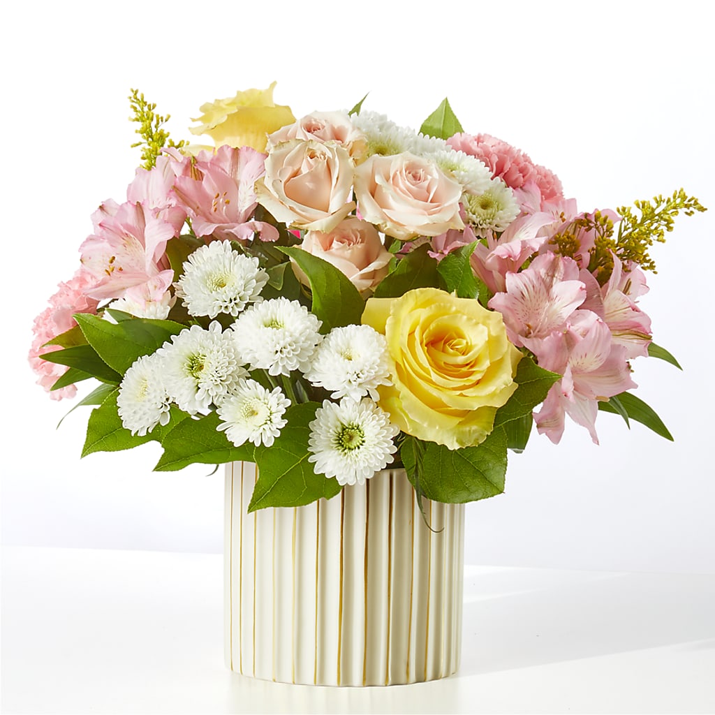 Watercolors Bouquet – Rita Fleuriste Montreal, Montreal PQ