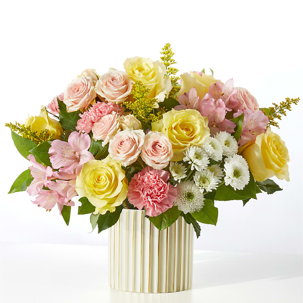 Watercolors Bouquet – Rita Fleuriste Montreal, Montreal PQ