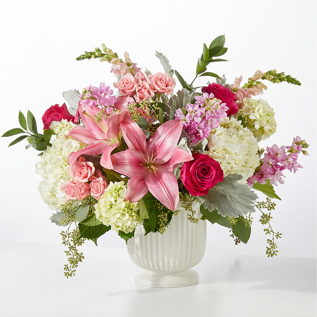 Antique Shopping Bouquet – Rita Fleuriste Montreal, Montreal PQ