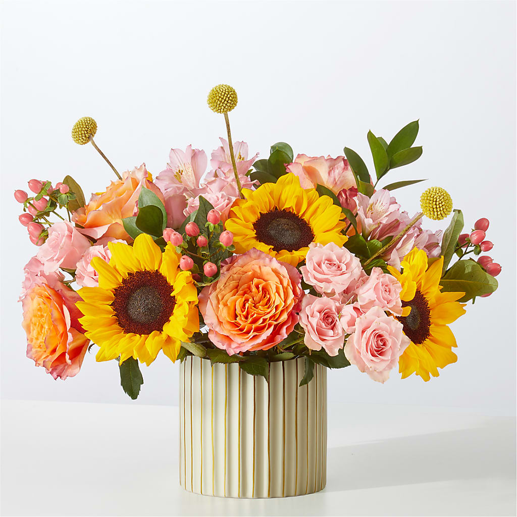 Sun's Out Bouquet – Rita Fleuriste Montreal, Montreal PQ