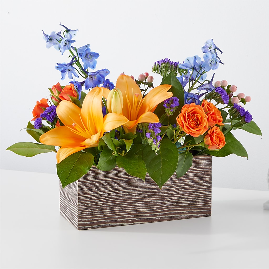 Radiant Citrus Box Bouquet – Rita Fleuriste Montreal, Montreal PQ