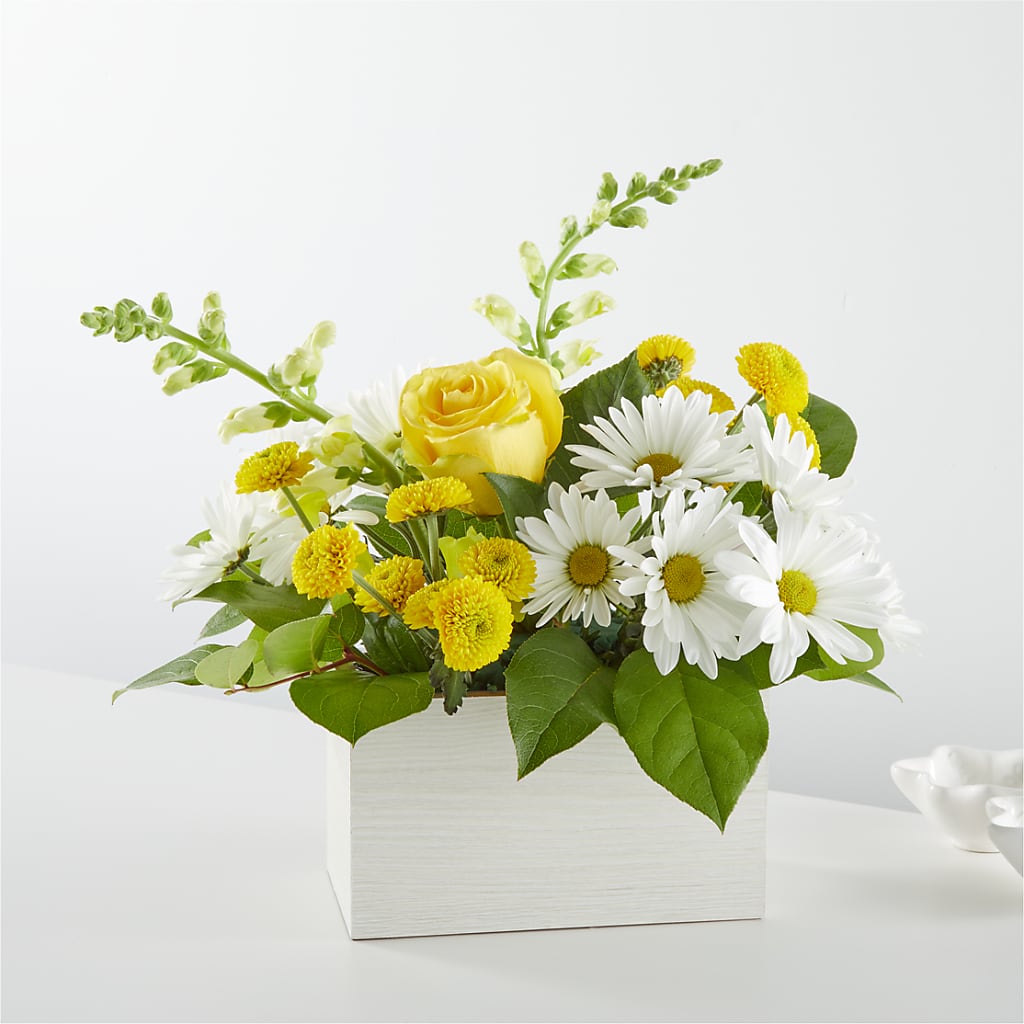 Sun Salutation Box Bouquet – Rita Fleuriste Montreal, Montreal PQ