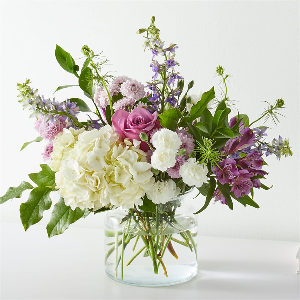 Violet Caress Bouquet – Rita Fleuriste Montreal, Montreal PQ