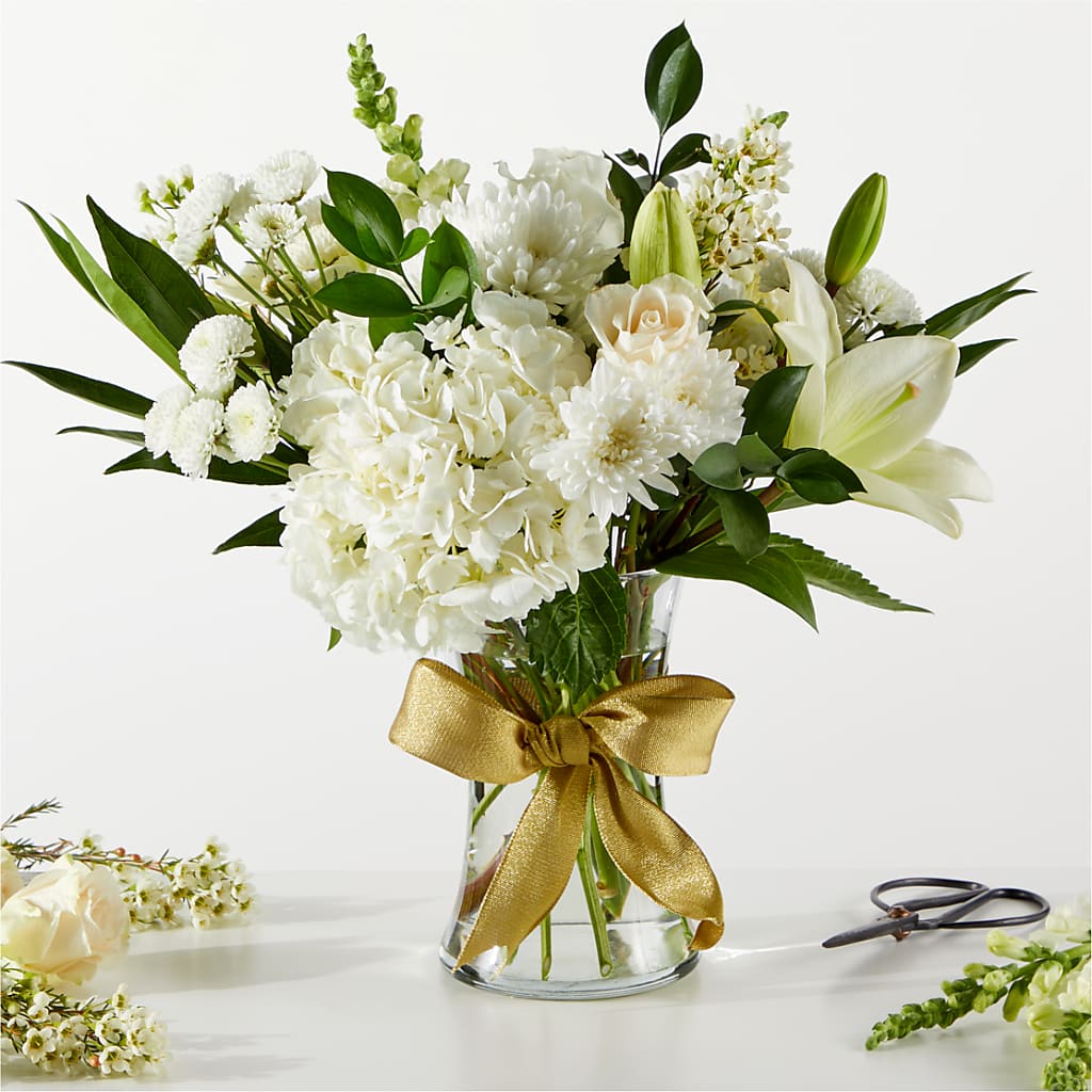 New Beginnings – A Florist Original – Rita Fleuriste Montreal, Montreal PQ
