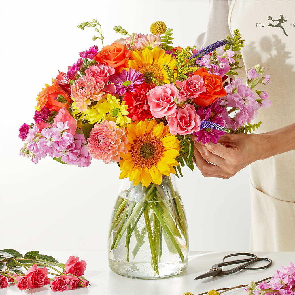 Cue the Confetti - A Florist Original – Rita Fleuriste Montreal, Montreal PQ