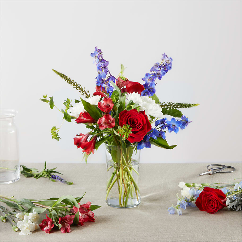 Star Spangled - A Florist Original – Rita Fleuriste Montreal, Montreal PQ