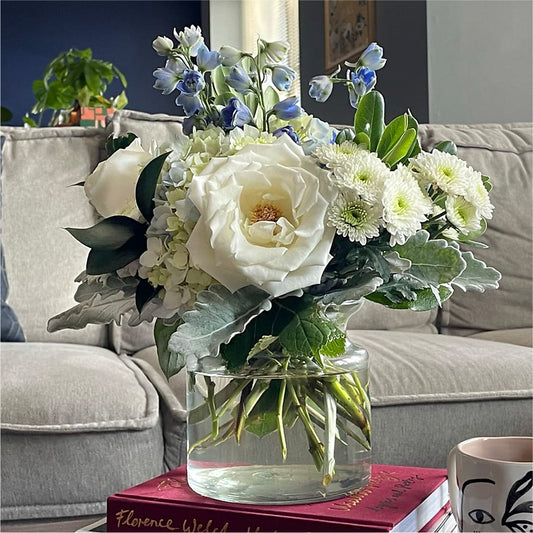 Clear Skies Bouquet – Rita Fleuriste Montreal, Montreal PQ