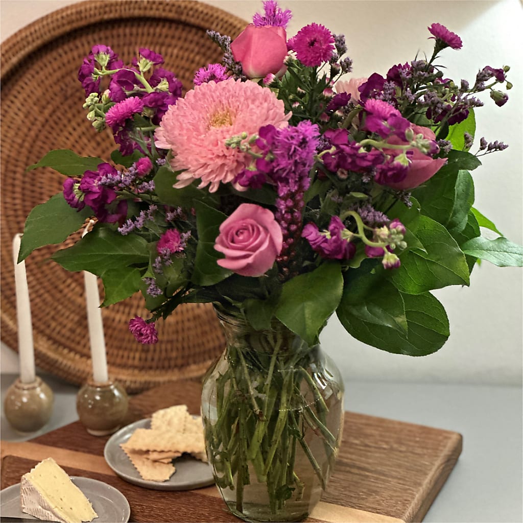 Ultraviolet Bouquet – Rita Fleuriste Montreal, Montreal PQ