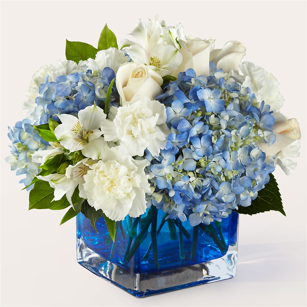 Soothing Waters Bouquet – Rita Fleuriste Montreal, Montreal PQ