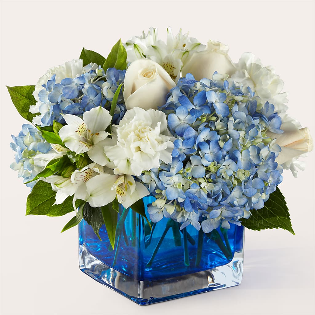 Soothing Waters Bouquet – Rita Fleuriste Montreal, Montreal PQ