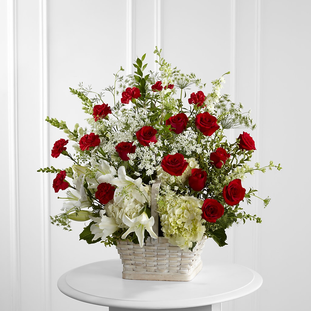 In Loving Memory Arrangement – Rita Fleuriste Montreal, Montreal PQ