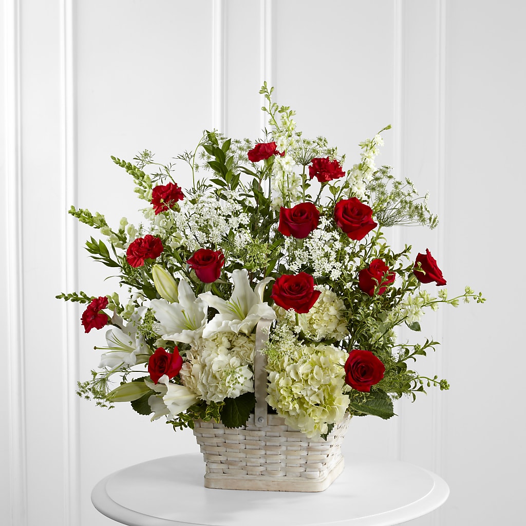 In Loving Memory Arrangement – Rita Fleuriste Montreal, Montreal PQ