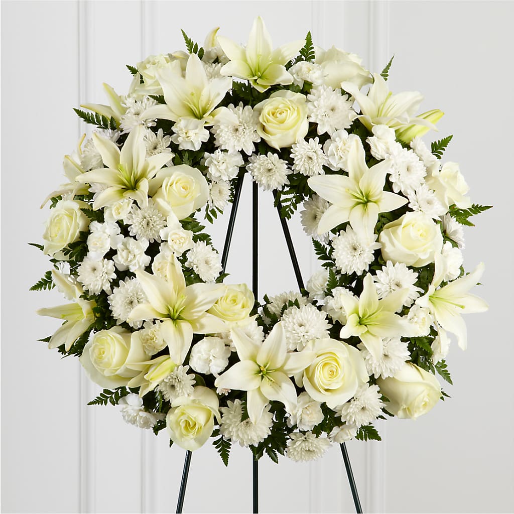 All white funeral Wreath – Rita Fleuriste Montreal, Montreal PQ