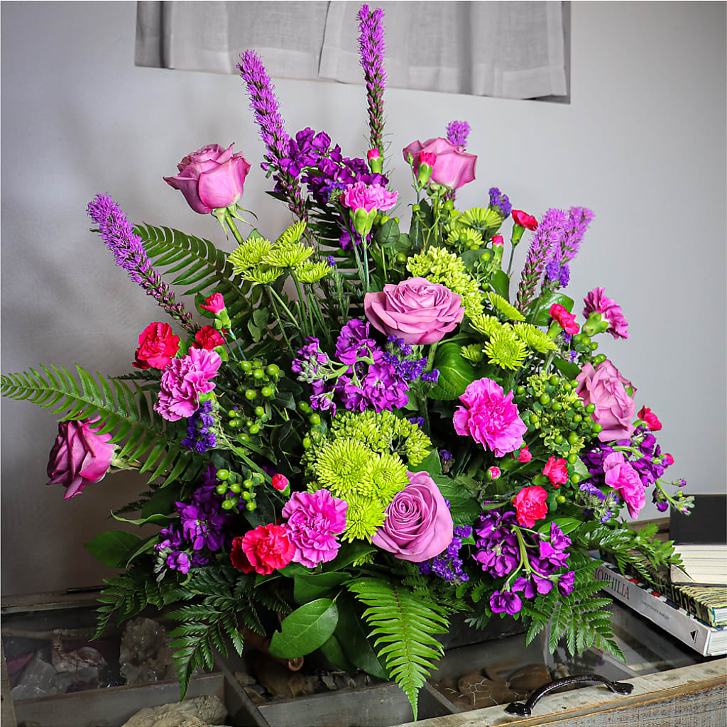 Warm Embrace Arrangement – Rita Fleuriste Montreal, Montreal PQ