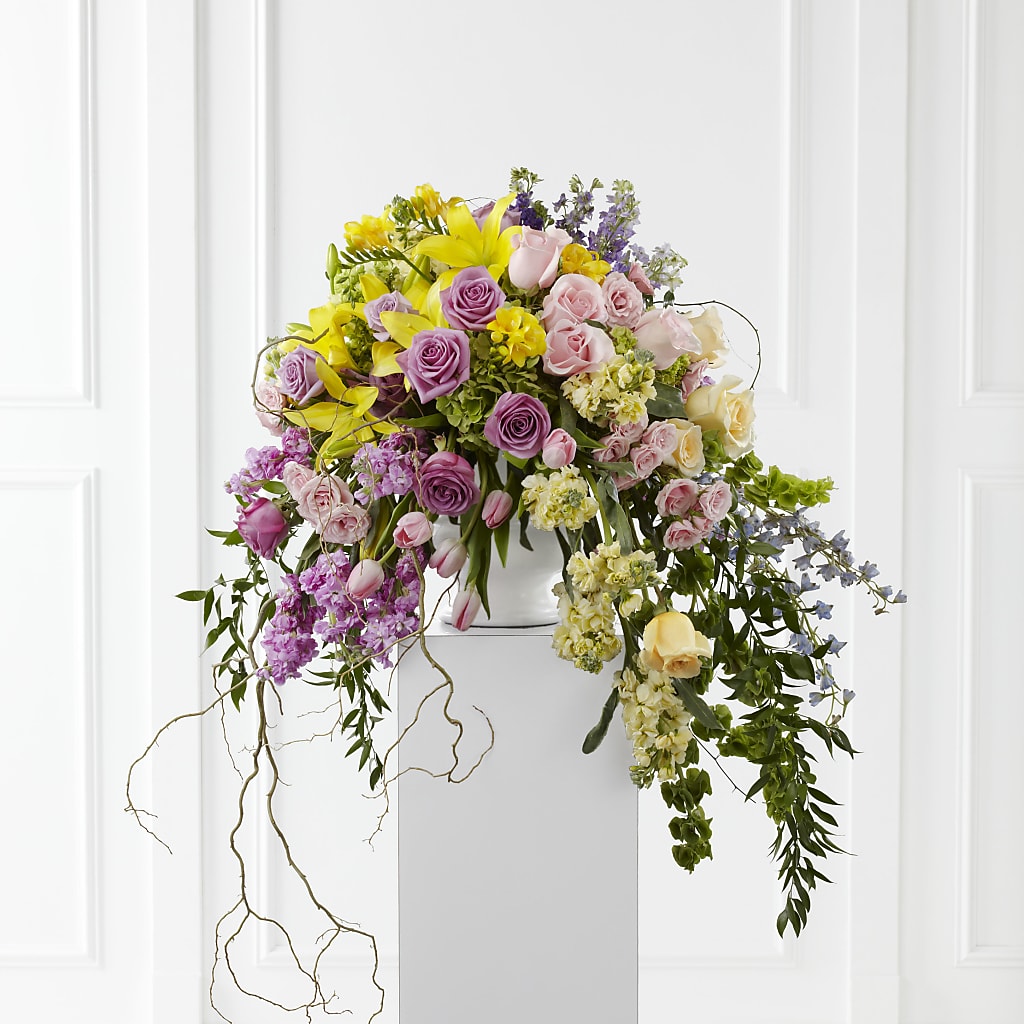 Display of Affection Arrangement – Rita Fleuriste Montreal, Montreal PQ