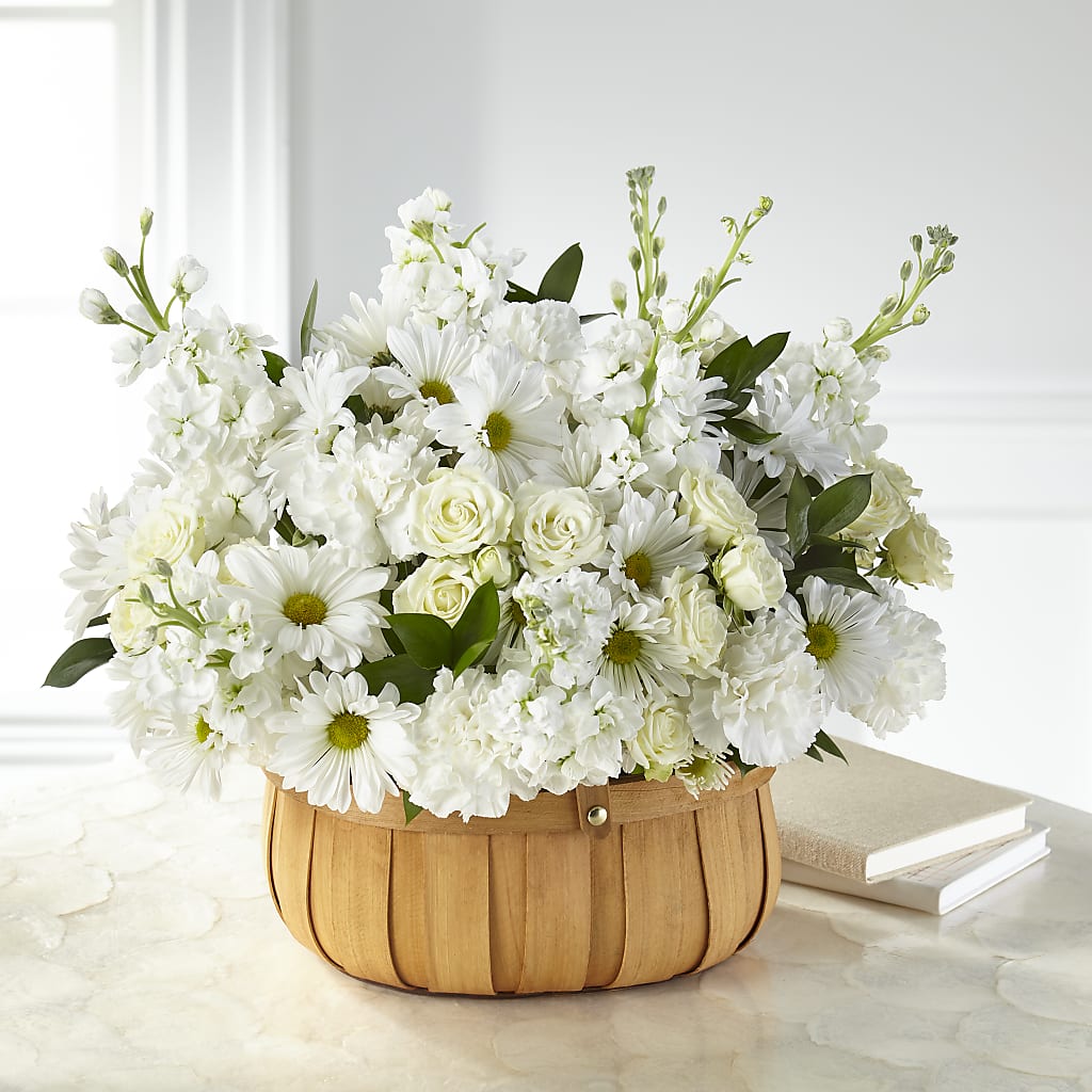 Graceful Garden Basket – Rita Fleuriste Montreal, Montreal PQ