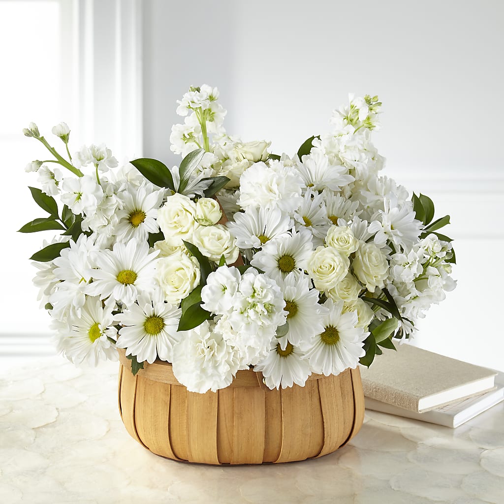 Graceful Garden Basket – Rita Fleuriste Montreal, Montreal PQ