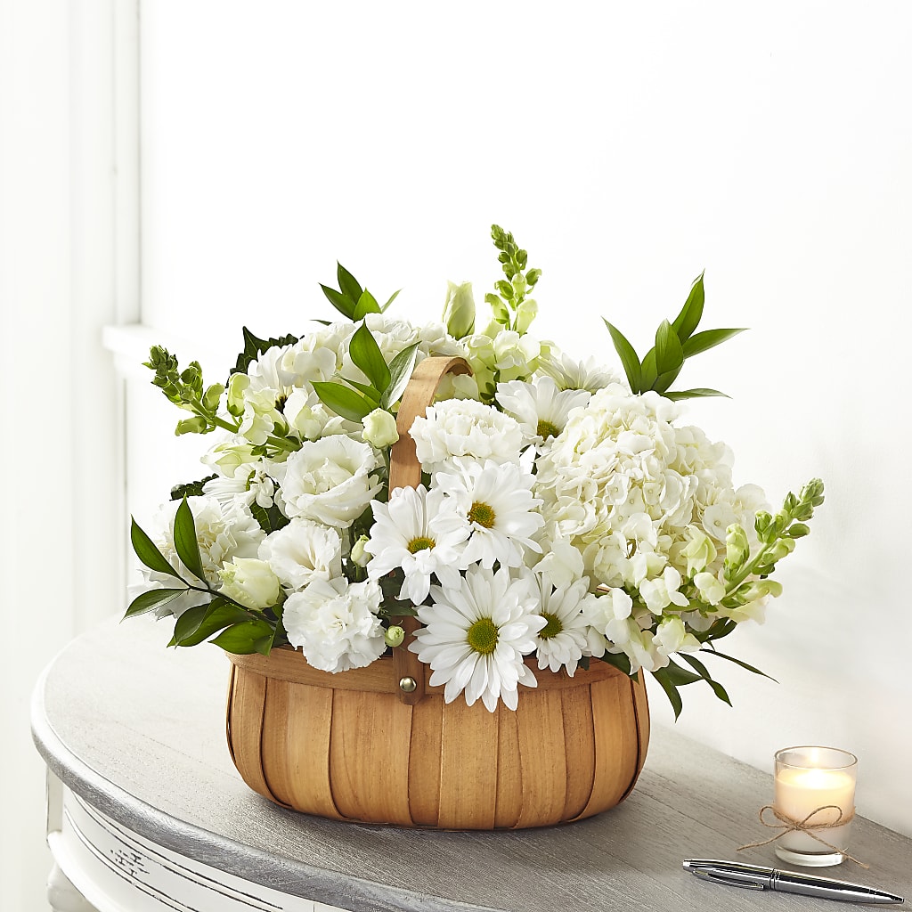 Pure Ivory Basket – Rita Fleuriste Montreal, Montreal PQ
