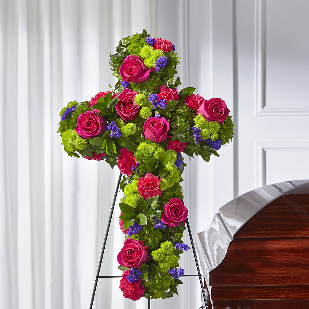 Tribute Rose Floral Cross – Rita Fleuriste Montreal, Montreal PQ