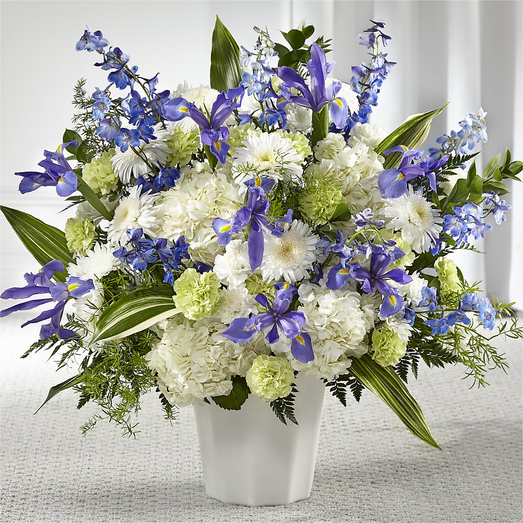 Soft Serenity Floor Basket – Rita Fleuriste Montreal, Montreal PQ