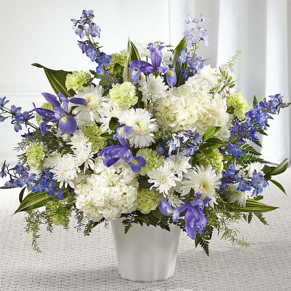 Soft Serenity Floor Basket – Rita Fleuriste Montreal, Montreal PQ
