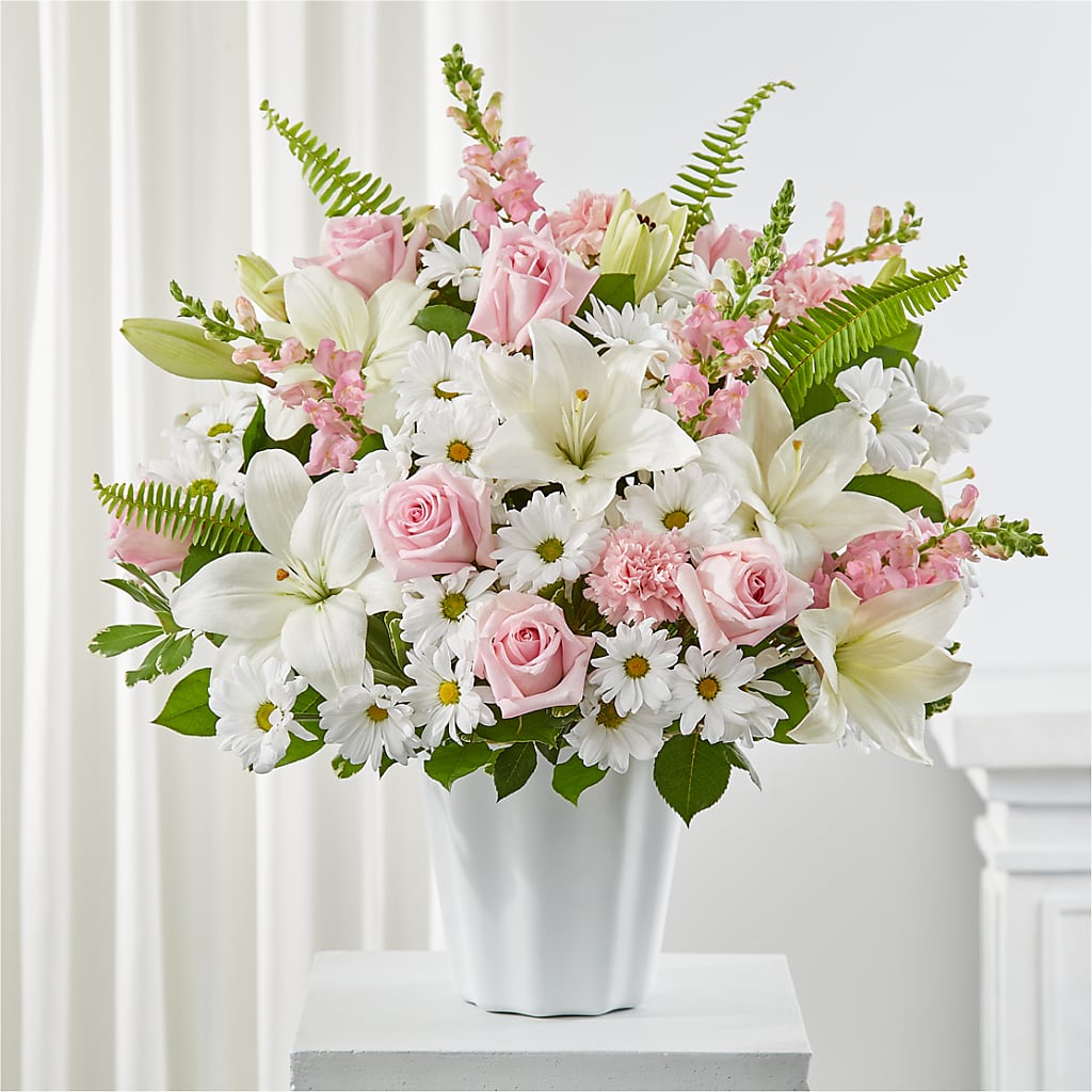 Soft Touch Tabletop Basket – Rita Fleuriste Montreal, Montreal PQ