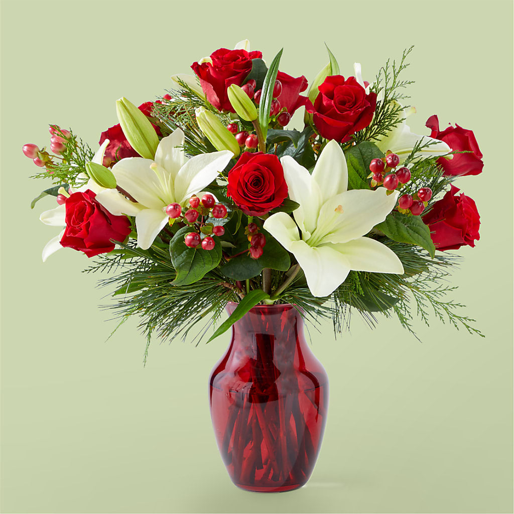 Evergreen Delight Bouquet – Rita Fleuriste Montreal, Montreal PQ
