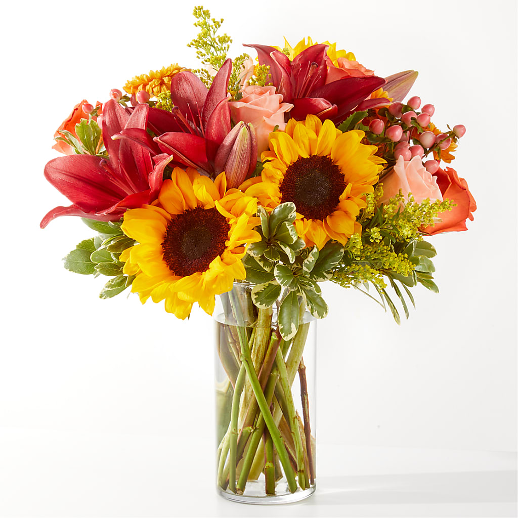 Acorn Lane Bouquet – Rita Fleuriste Montreal, Montreal PQ