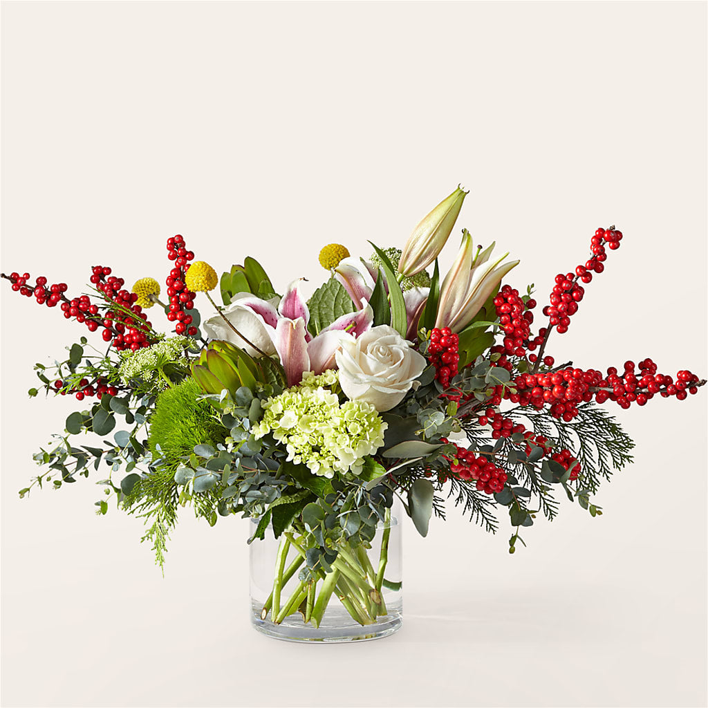 Berry & Bright Bouquet – Rita Fleuriste Montreal, Montreal PQ