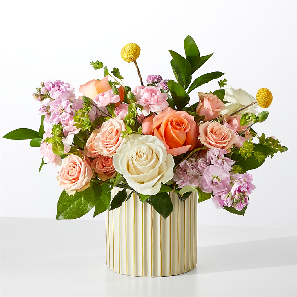 French Market Bouquet with Ivory Vase – Rita Fleuriste Montreal, Montreal PQ