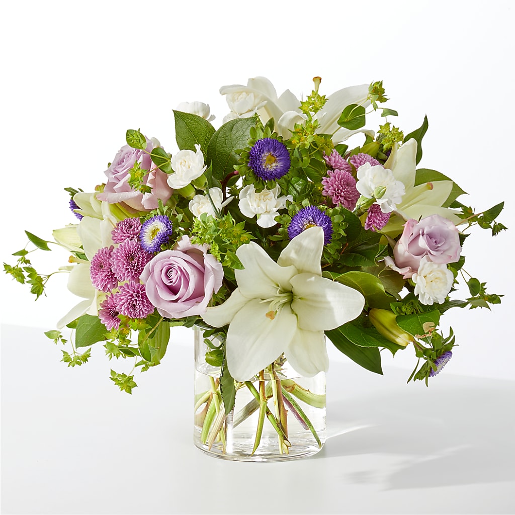 April Showers Bouquet – Rita Fleuriste Montreal, Montreal PQ