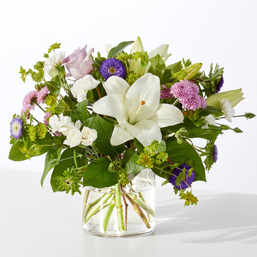 April Showers Bouquet – Rita Fleuriste Montreal, Montreal PQ