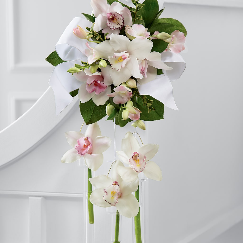 Perfect Entrance Pew Arrangement – Rita Fleuriste Montreal, Montreal PQ