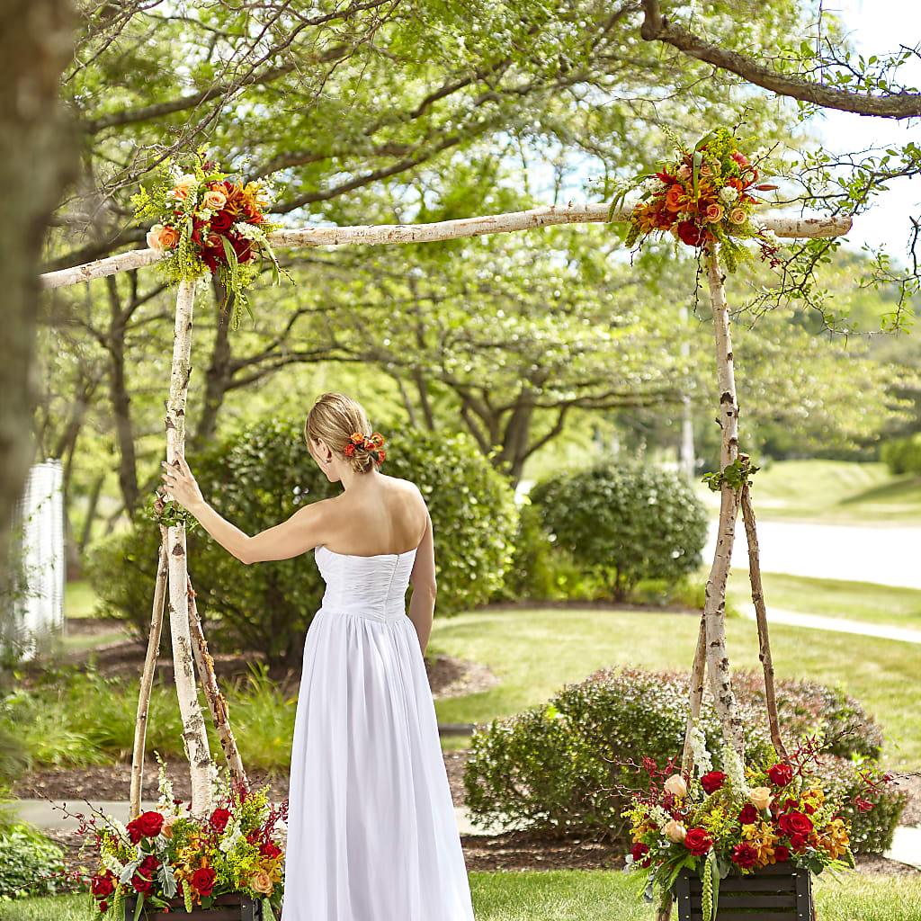 Arbor of Love Archway – Rita Fleuriste Montreal, Montreal PQ