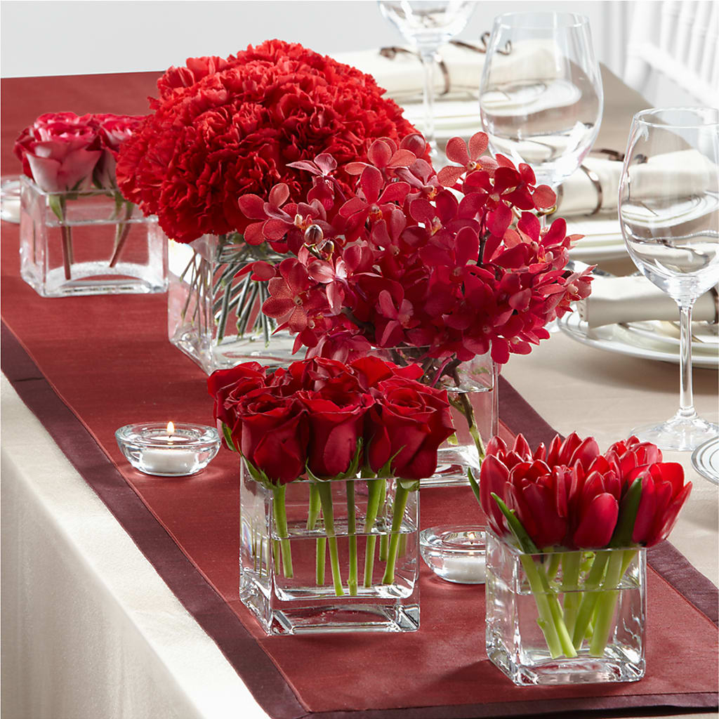 Modern Grace Centerpiece – Rita Fleuriste Montreal, Montreal PQ