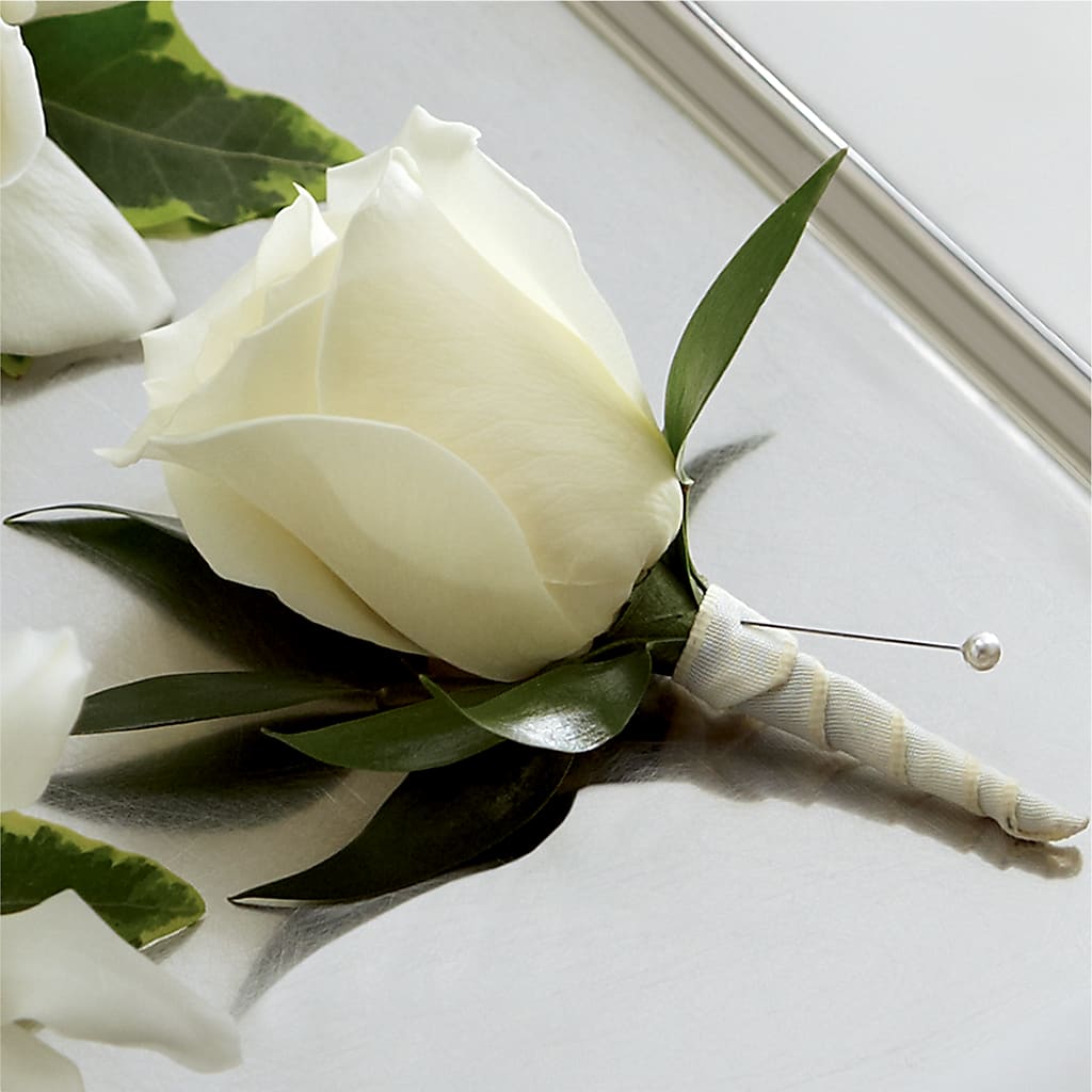 White Rose Boutonniere – Rita Fleuriste Montreal, Montreal PQ