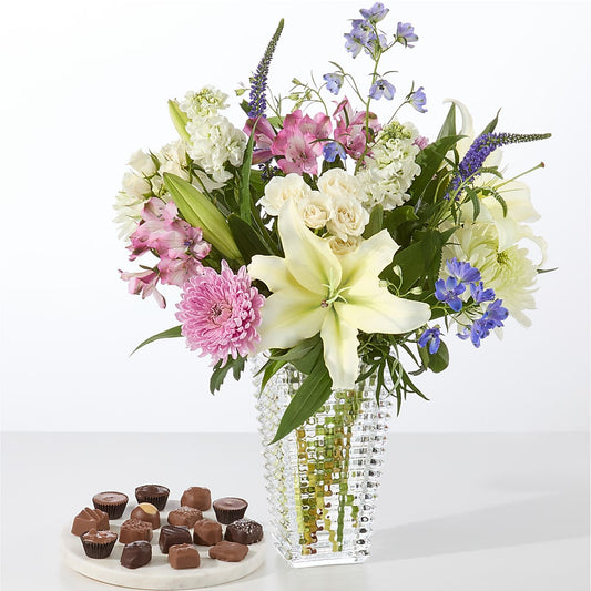 Winter Celebration Bouquet –  Rita Fleuriste Montreal, Montreal PQ