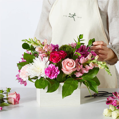 Sweetberry Box – A Florist Original –  Rita Fleuriste Montreal, Montreal PQ