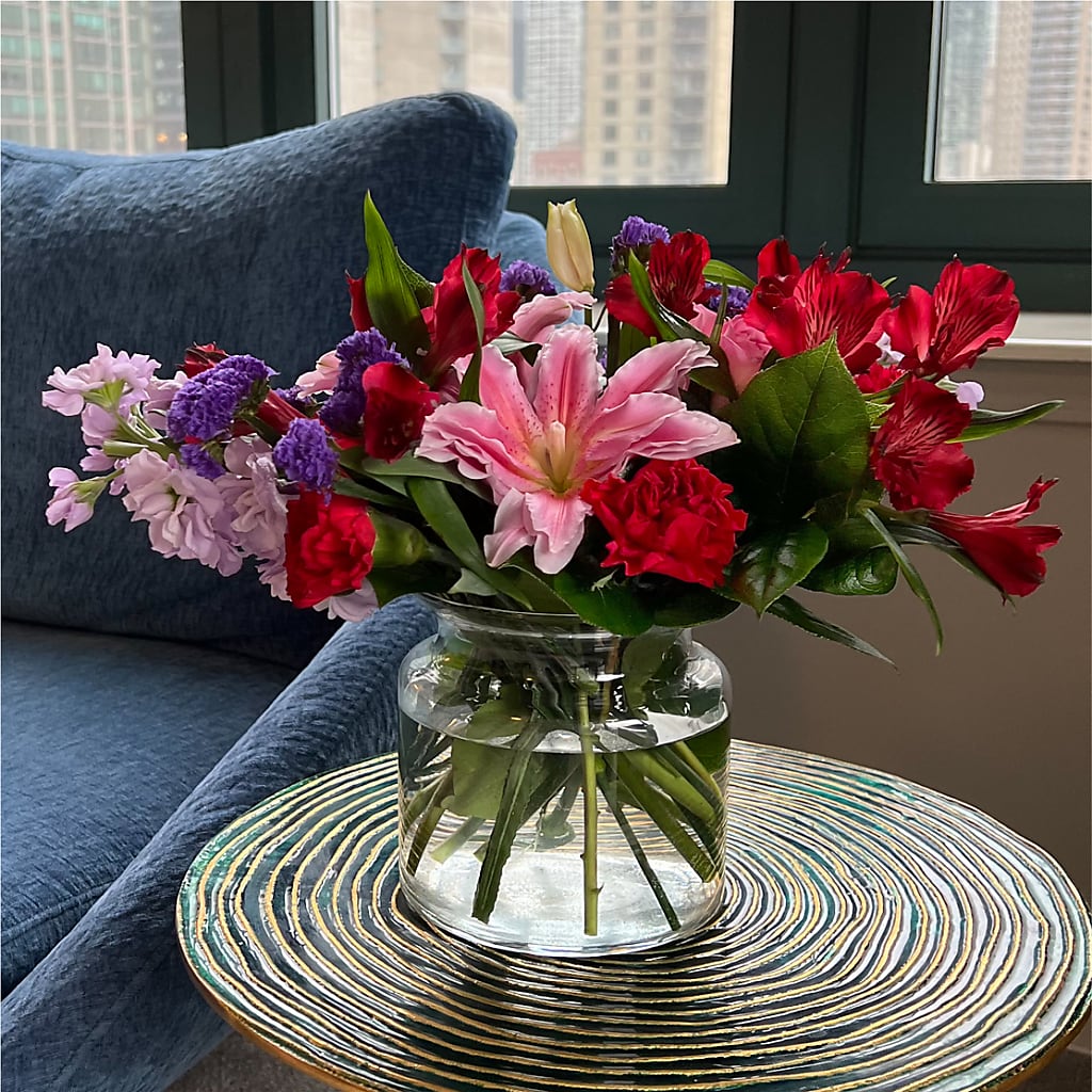 Romantique Bouquet –  Rita Fleuriste Montreal, Montreal PQ
