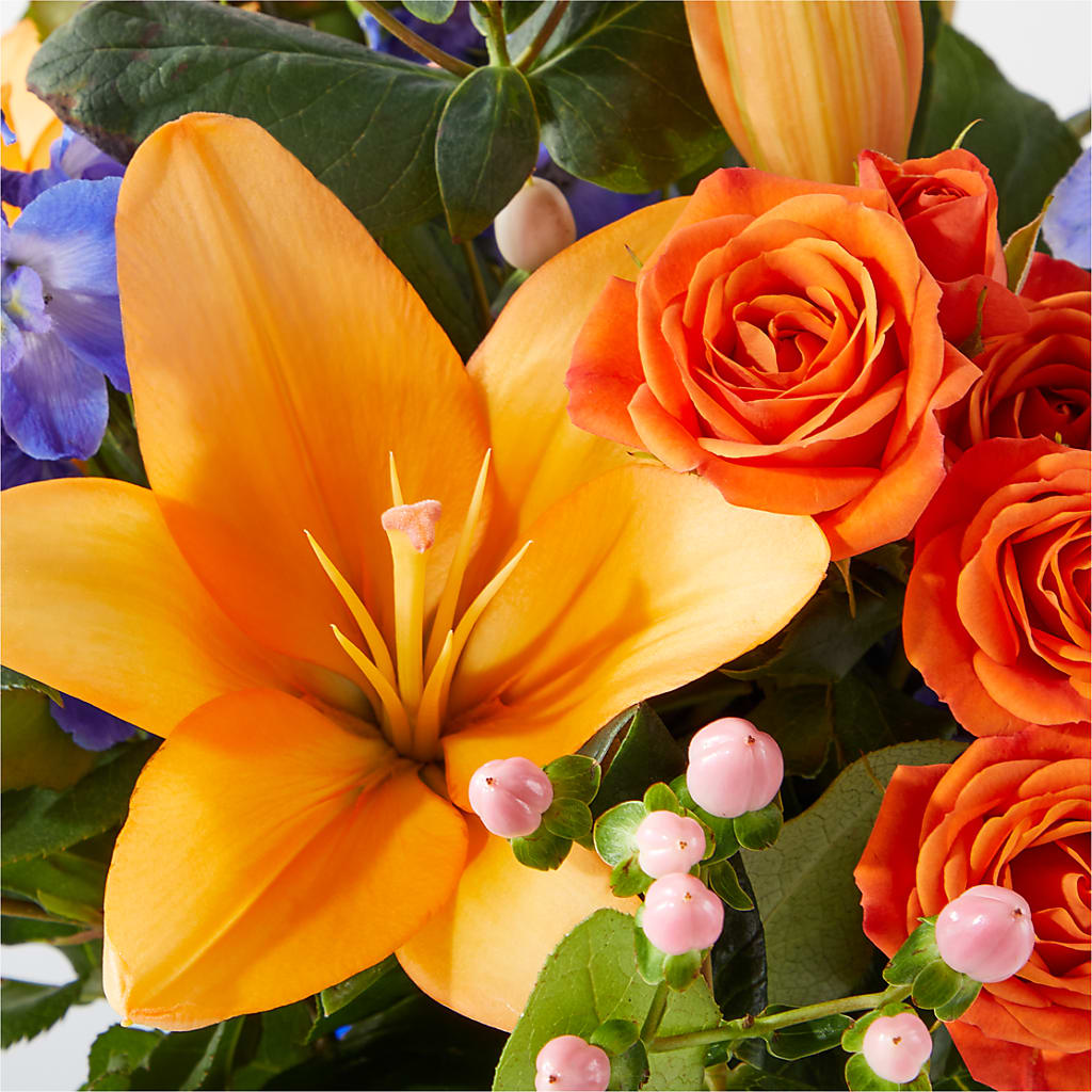 Radiant Citrus Bouquet –  Rita Fleuriste Montreal, Montreal PQ