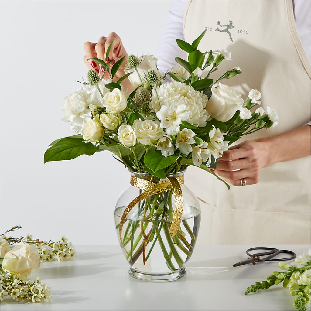 New Beginnings – A Florist Original –  Rita Fleuriste Montreal, Montreal PQ