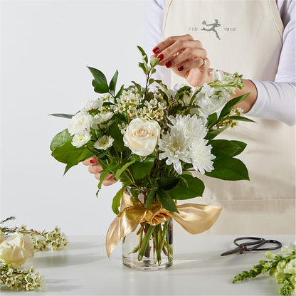 New Beginnings – A Florist Original –  Rita Fleuriste Montreal, Montreal PQ