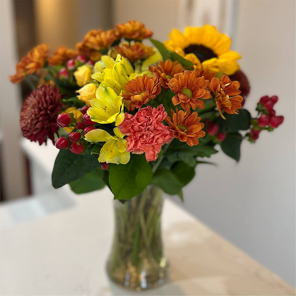 Fall Delight – A Florist Original –  Rita Fleuriste Montreal, Montreal PQ