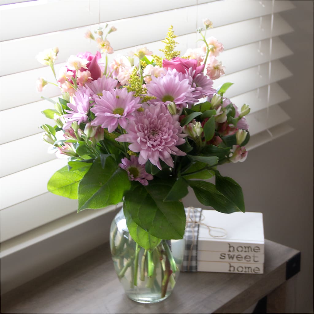 Pastel Tradition - A Florist Original –  Rita Fleuriste Montreal, Montreal PQ