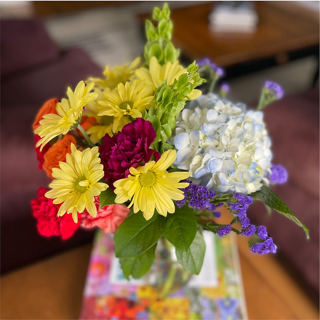 Summer Spectra - A Florist Original –  Rita Fleuriste Montreal, Montreal PQ