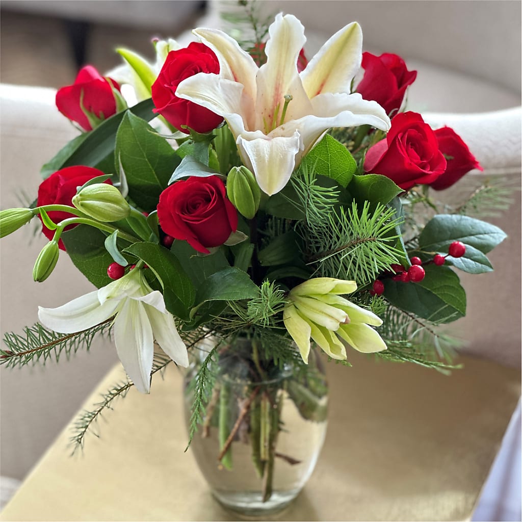 Sparkling Snowflakes Bouquet –  Rita Fleuriste Montreal, Montreal PQ