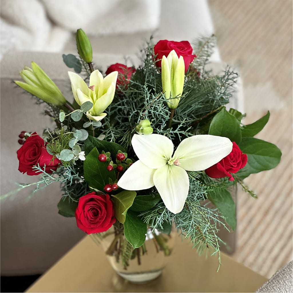 Glittering Lights Bouquet –  Rita Fleuriste Montreal, Montreal PQ