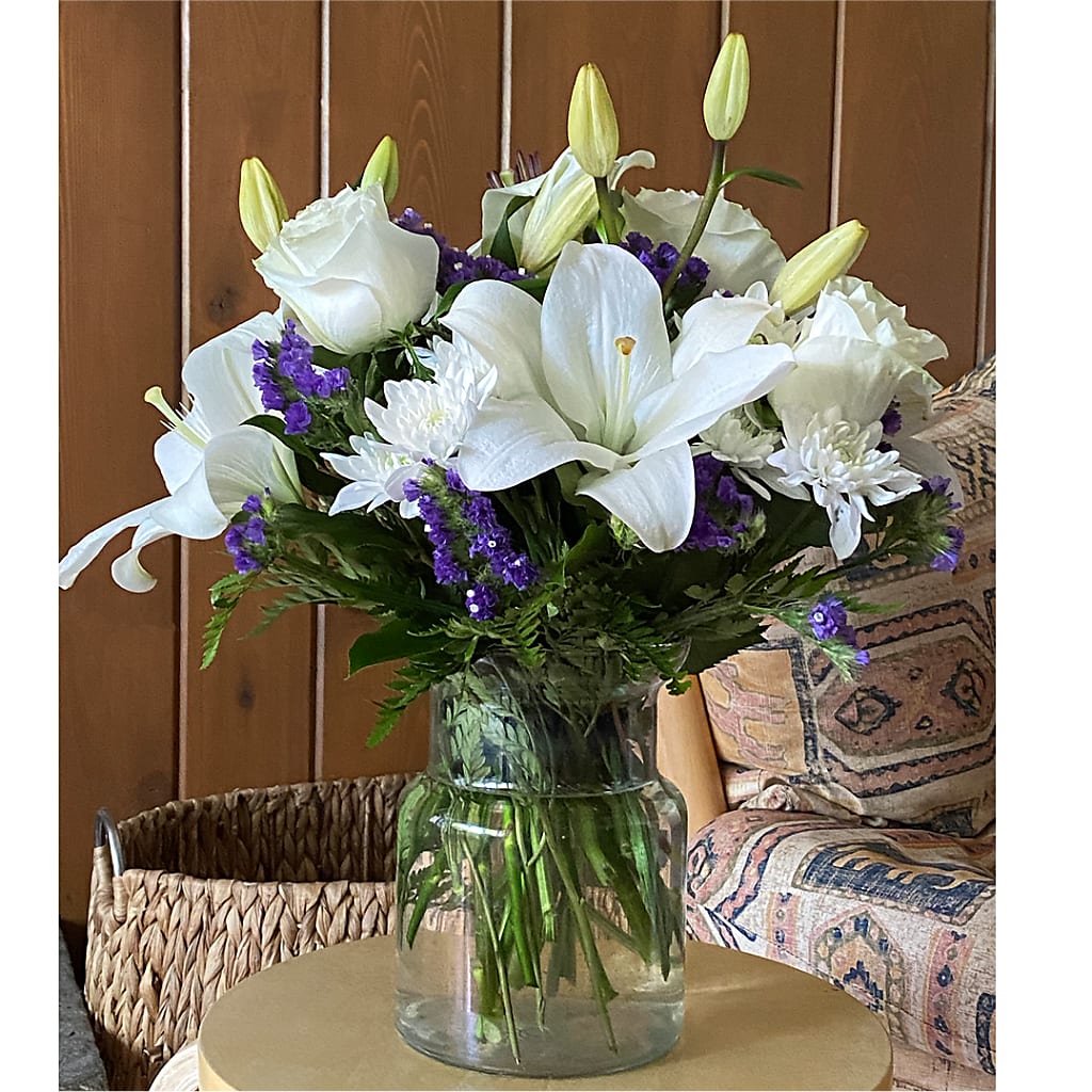Beyond Blue Bouquet –  Rita Fleuriste Montreal, Montreal PQ