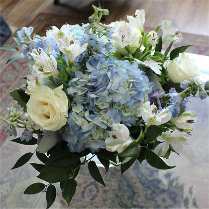 Clear Skies Bouquet –  Rita Fleuriste Montreal, Montreal PQ
